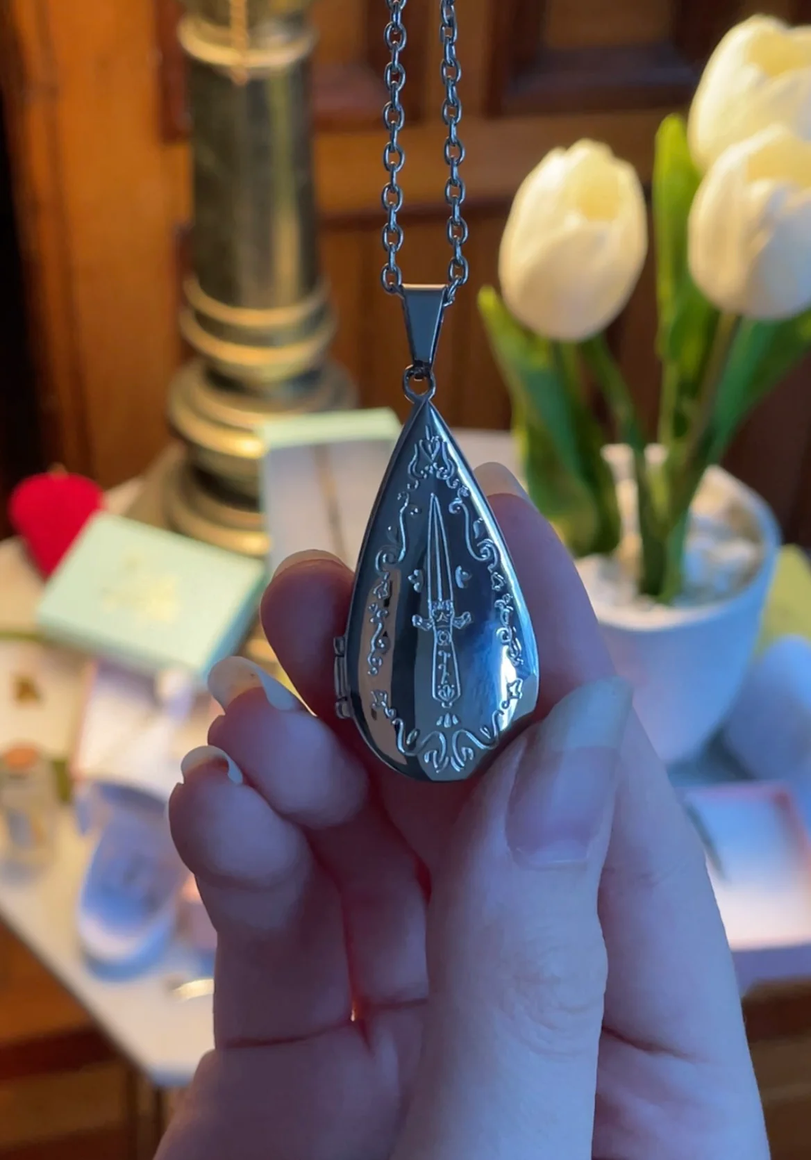 The Locket Necklace - Image 4
